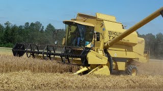 New Holland Tx 68 Plus [upl. by Carolyn202]