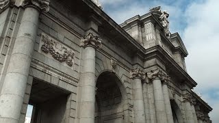 La puerta de Alcalá la más famosa de Madrid [upl. by Marva86]