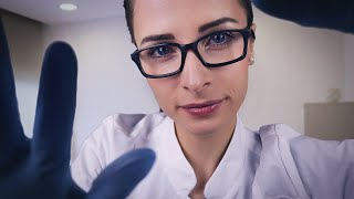 ASMR Deutsch Arzt Roleplay 👩‍⚕️ Hautarzt untersucht dich ASMR Hautpflege  Dermatologe  German [upl. by Theodora]