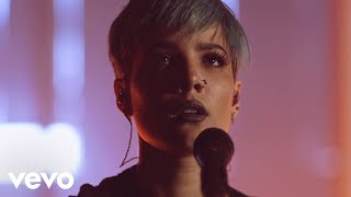 Halsey  Hold Me Down Live Performance Vevo LIFT [upl. by Hanschen173]